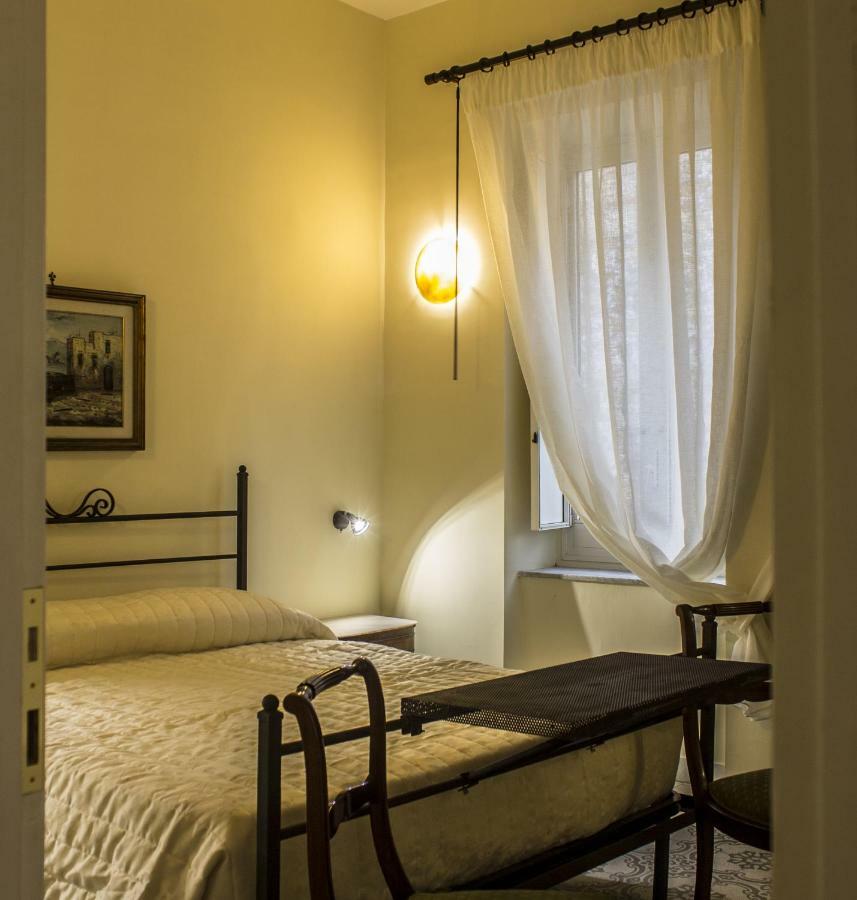 Don Angelo Petito Bed & Breakfast Наполи Екстериор снимка