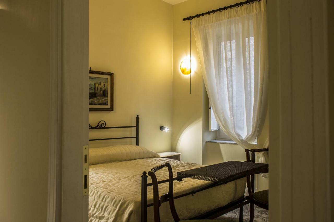 Don Angelo Petito Bed & Breakfast Наполи Екстериор снимка